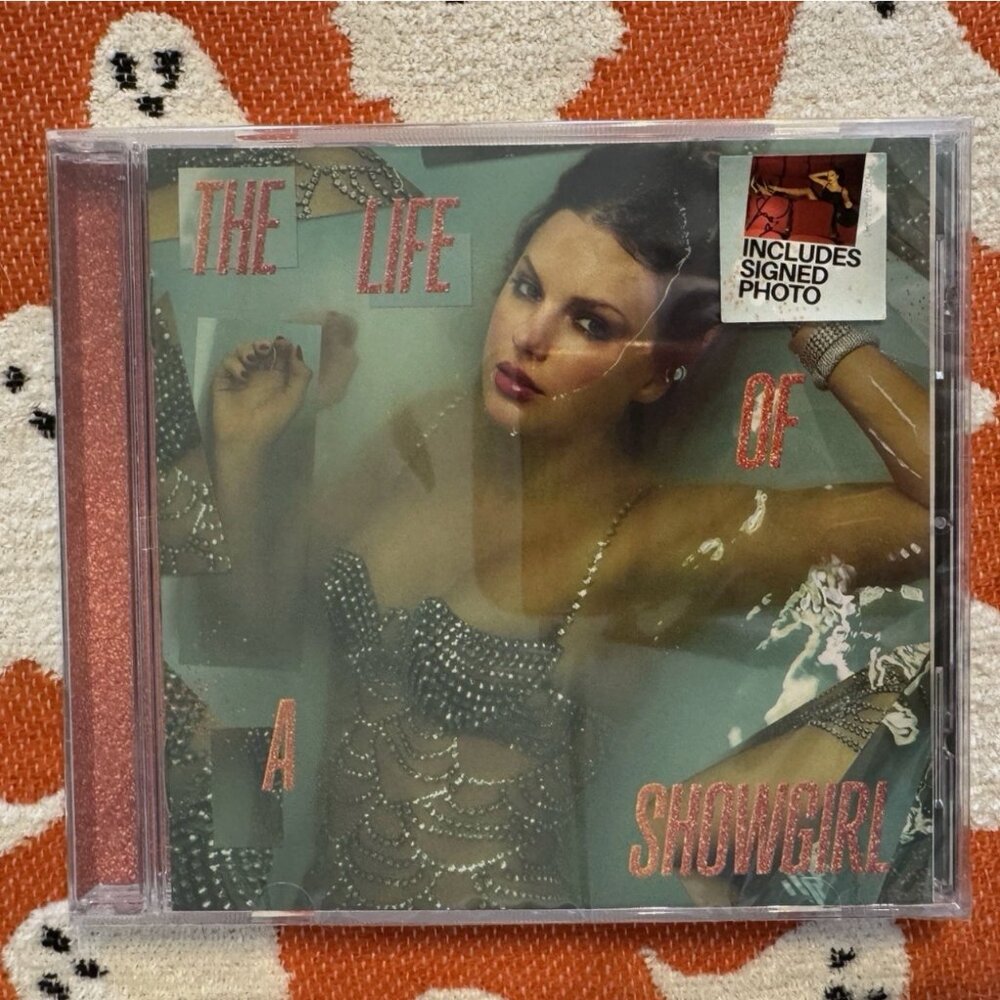 SIGNED Taylor Swift - The Life of a Showgirl CD + Hand Signed Photo 4